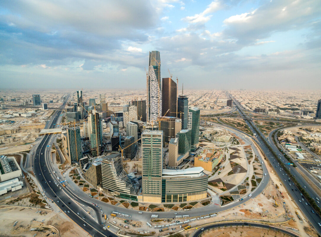 Skyscrapers stand in the King Abdullah financial district in Riyadh, Saudi Arabia, on Sunday, Jan. 10, 2016. Saudi Arabian stocks led Gulf Arab markets lower after oil extended its slump from the lowest close since 2004. Photographer: Waseem Obaidi/Bloomberg